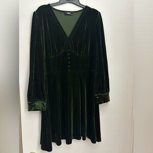 Dark Green Velvet Long Sleeve Dress